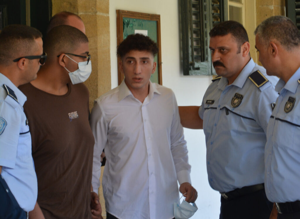 Uyuşturucu satıcısına 2 yıl hapis