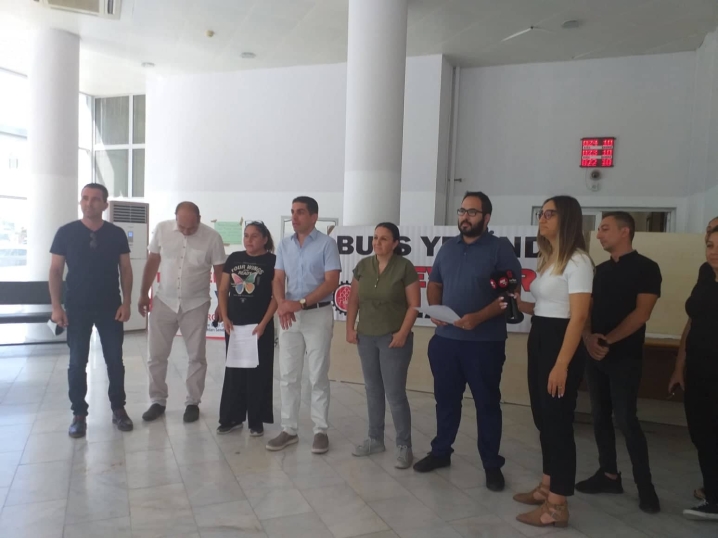 Vergi-Sen ve KTAMS Girne Motorlu Araçlar Birimi’nde uyarı grevi yaptı