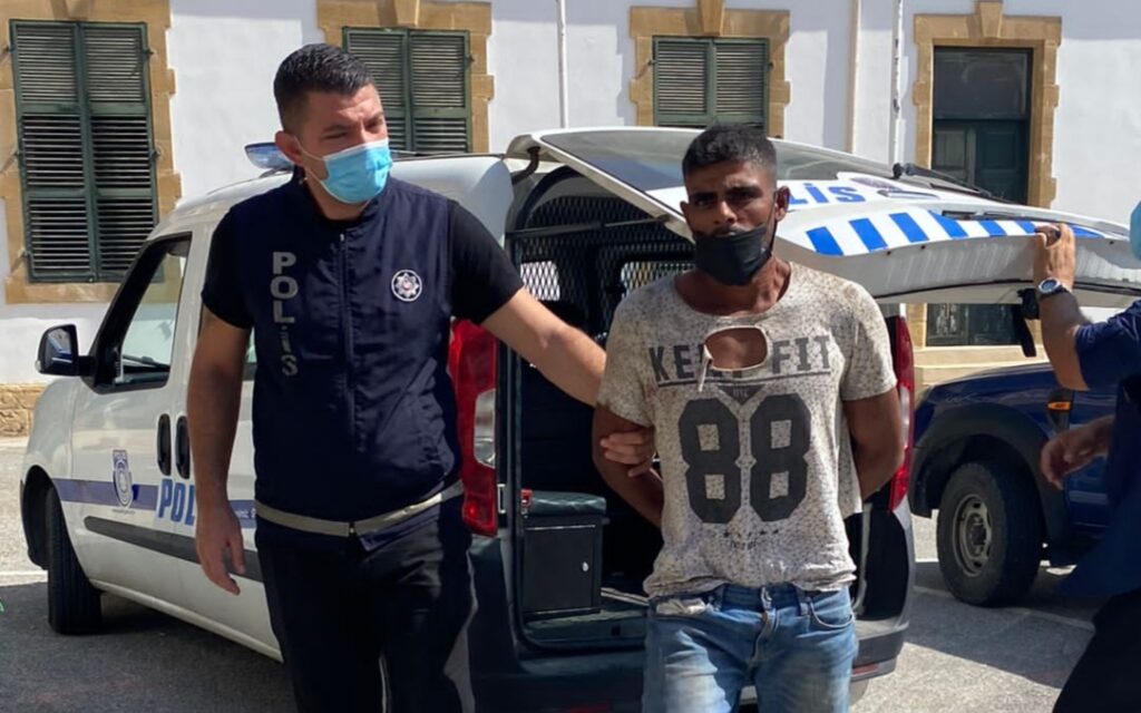 Kendisine müdahale eden polisi yaraladı!