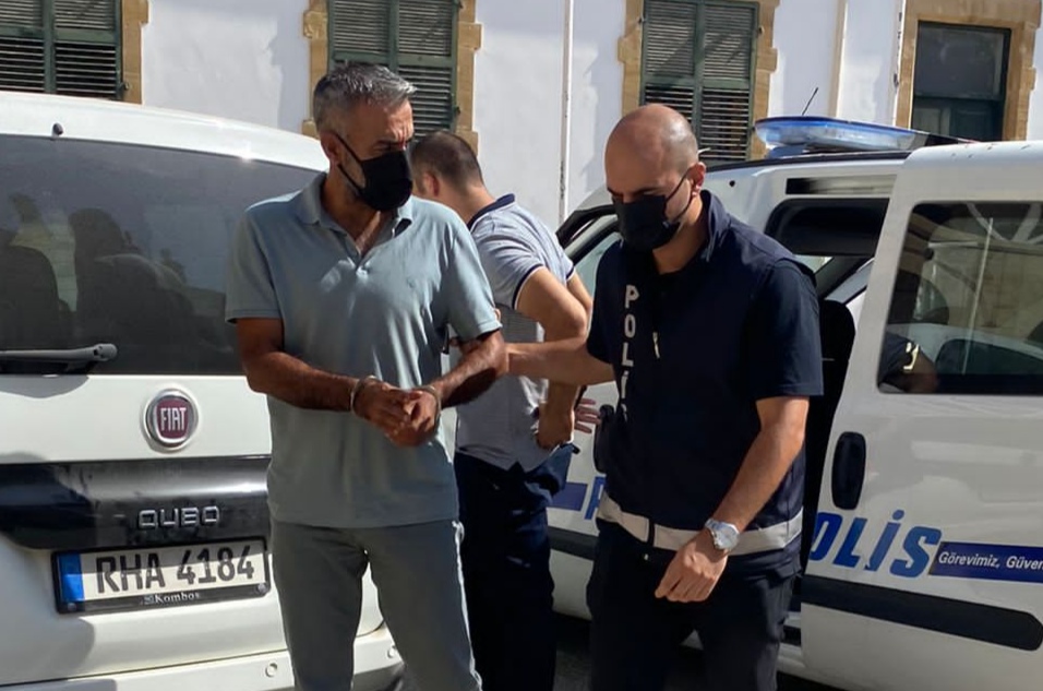 İş yerinde yapılan aramada ruhsatsız tabanca bulundu