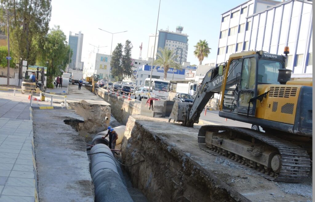 Lefkoşa’da yağmur suyu drenaj çalışmaları sürüyor