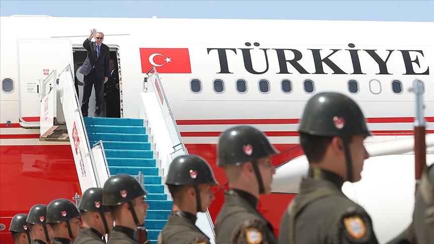Erdoğan Putin’in davetlisi olarak Rusya’ya gitti