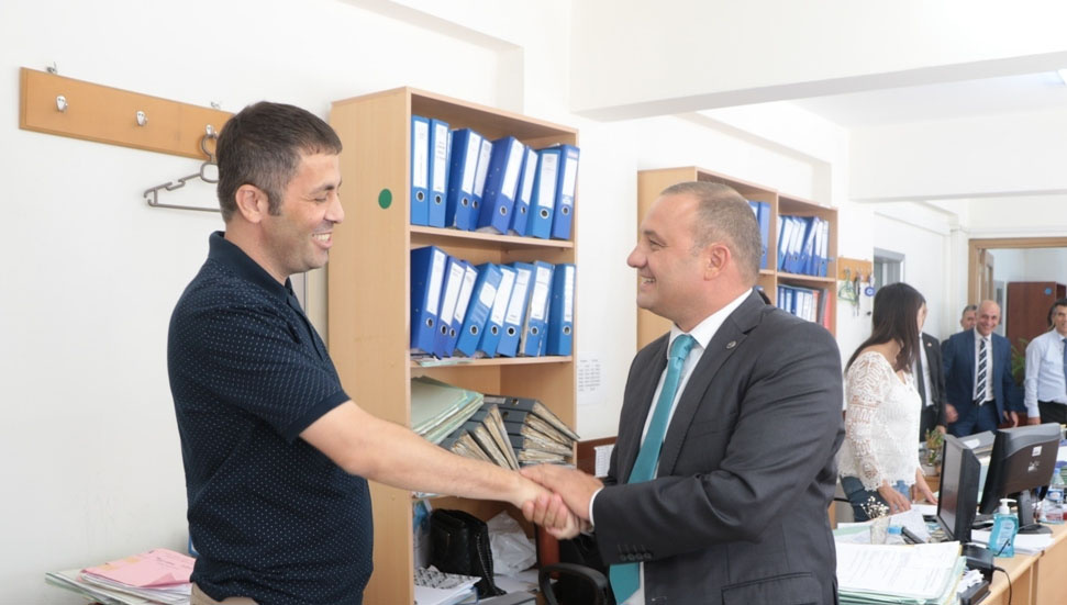 “İş huzuru varsa, çalışan mutlu, vatandaş memnun olur”