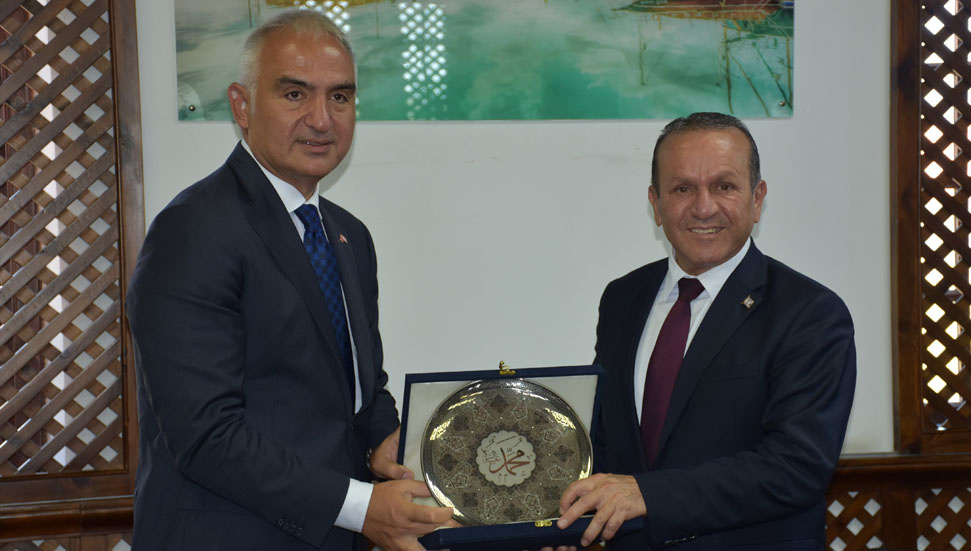 “2023’te Türkiye üzerinden KKTC’ye yoğun bir yabancı turist akışı sağlayacağız”