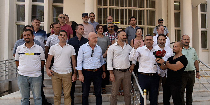 Kamuda örgütlü 3 sendika bugün Bayındırlık ve Ulaştırma Bakanlığı önünde eylem yapacak