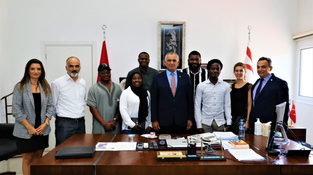 “Öğrencilik dışında, uygun olmayan işlerle meşgul olanlara müsaade etmeyeceğiz”