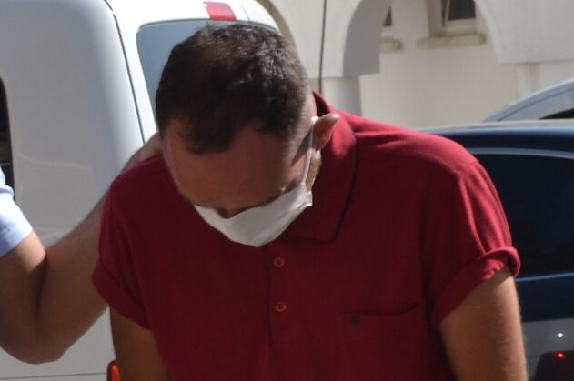 Polisi gördü, uyuşturucuyu yuttu!