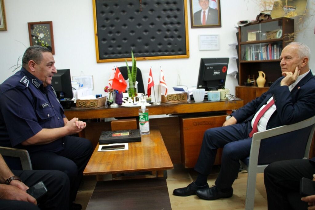 “Cezaevine düşen kişiler topluma yeniden kazandırılmalı”