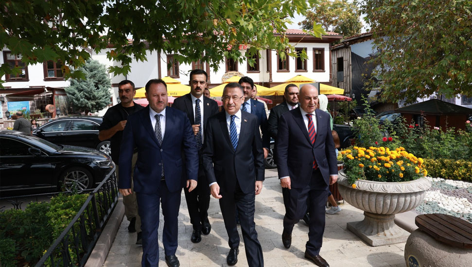 İçişleri Bakanı Öztürkler, Türkiye Cumhurbaşkanı Yardımcısı Fuat Oktay ile görüştü