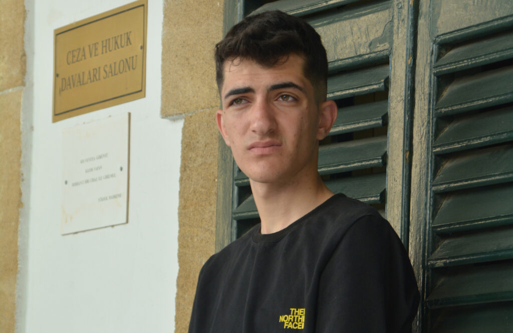 Sahte İtalya vatandaşı 4 gün daha tutuklu