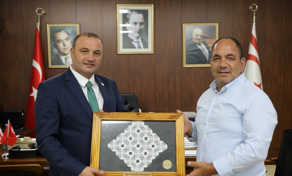 “Muhtarlıklar, merkezi ve yerel yönetimlerin en küçük paydaşı ve ailesidir”