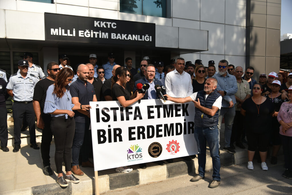 “Eğer bu hükümet, bu bakan sorunları çözemeyeceklerse, burada durmasınlar”