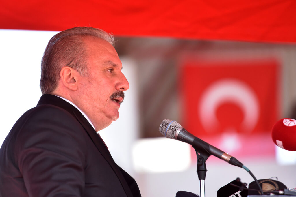 “KKTC, egemenlik sembolü olarak dünya sahnesindeki yerini aldı”