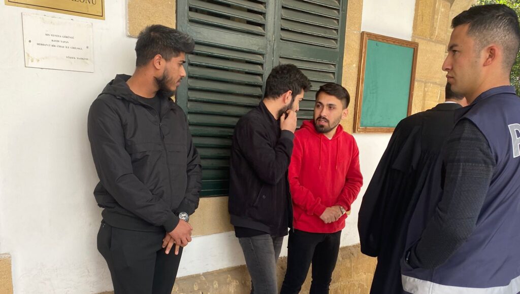 Market hırsızları teminatla serbest