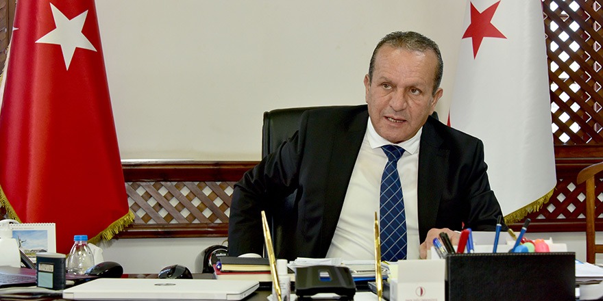 “Teröre, terörün her türlüsüne, terörü destekleyen herkese lanet olsun!”