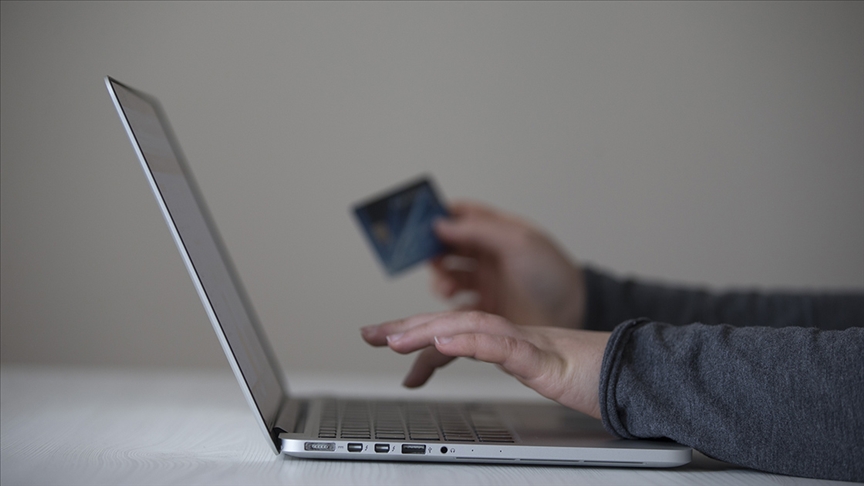 Türkiye’nin e-ticaret hacmi ilk 6 ayda 348 milyar liraya ulaştı