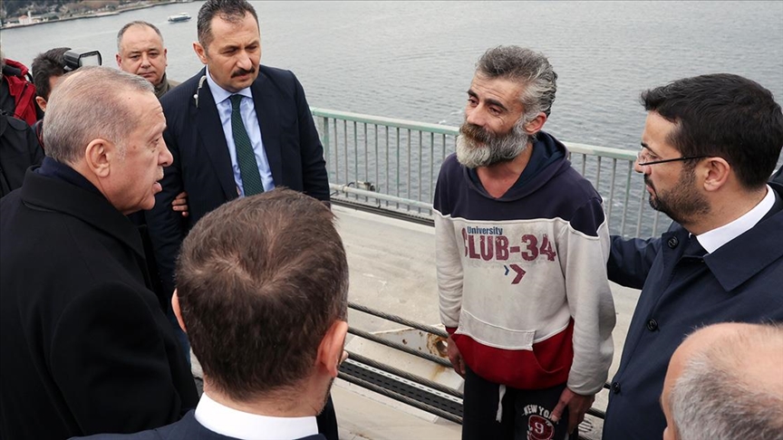Cumhurbaşkanı Erdoğan, 15 Temmuz Şehitler Köprüsü’ndeki intiharı önledi