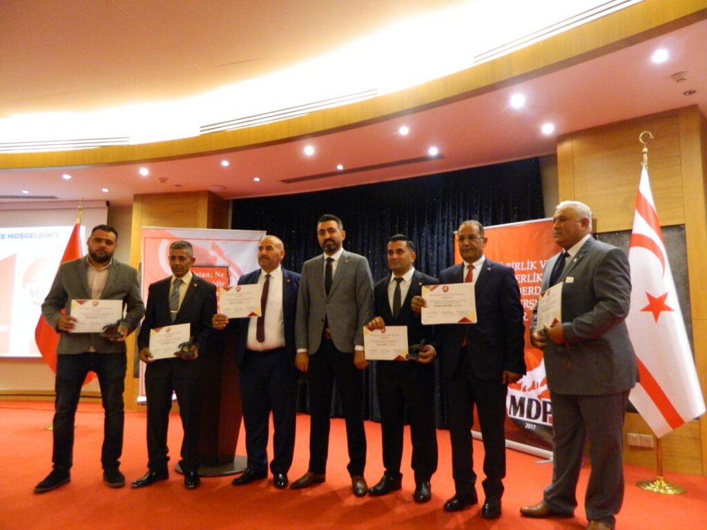 MDP’nin yeni üye ve teşkilat başkanlarına mazbataları düzenlenen törenle verildi