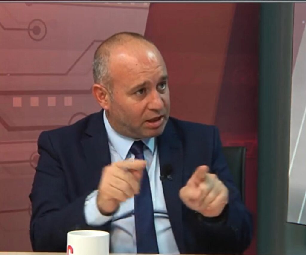 “Kentin en büyük sorunu göç”