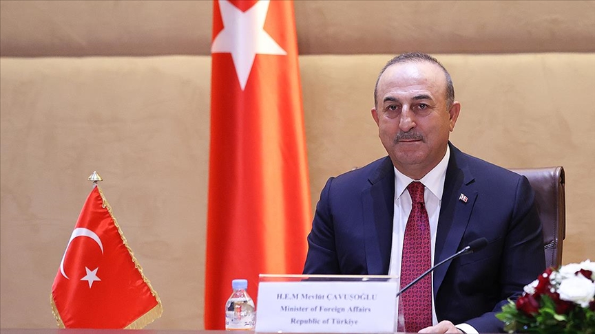 “Ermenistan’la özel temsilciler aracılığıyla görüşmeler devam ediyor”