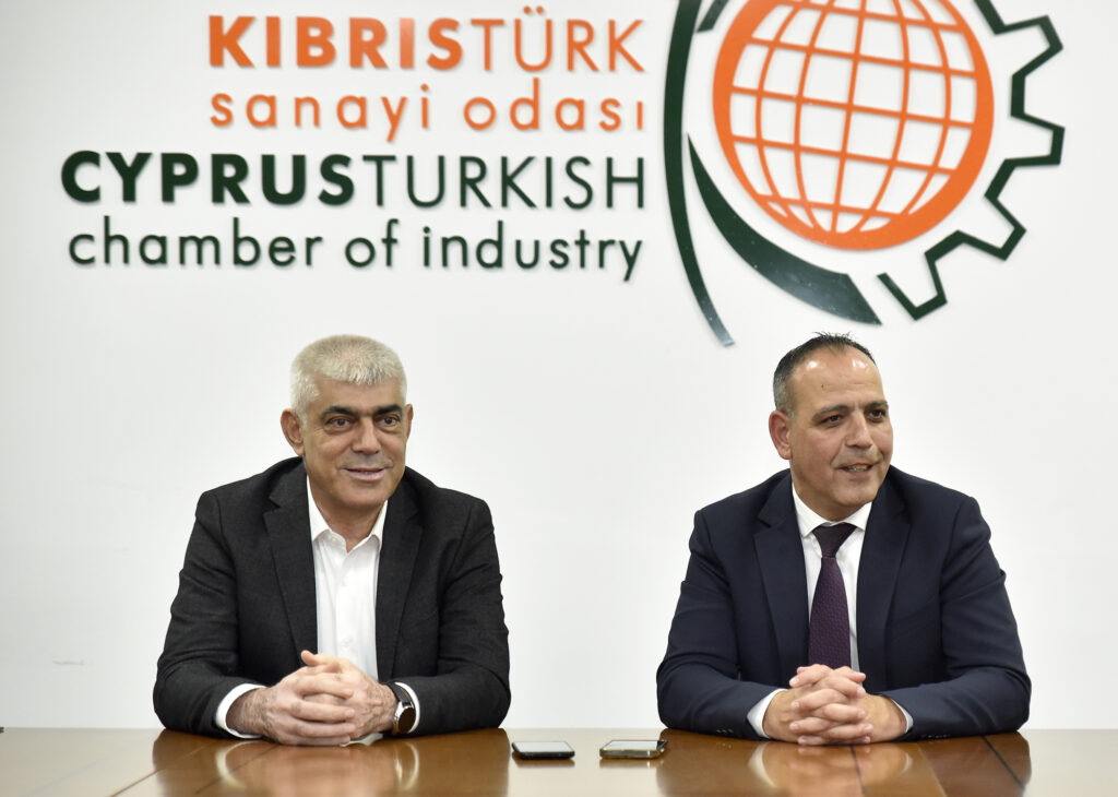 “En önemli sıkıntının devletin belleğinin de hükümetlerle birlikte yok olması”