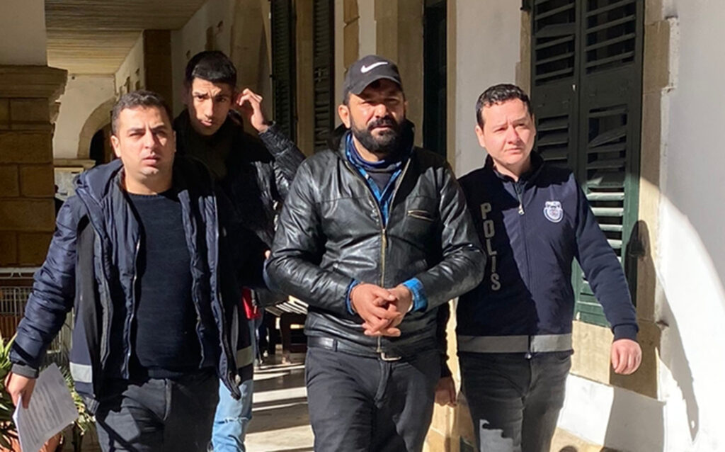 Telefon görüşmesini izinsiz kaydetti