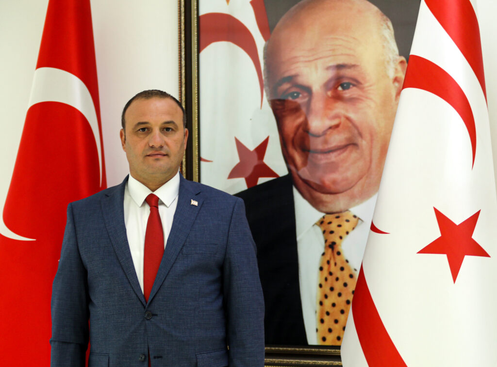 “Denktaş, mücadeleci kişiliğiyle örnek bir liderdi”