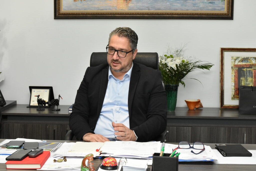 “Esnafla birlikte tadilat sonrası Antik Liman için bir yol haritası çizeceğiz”