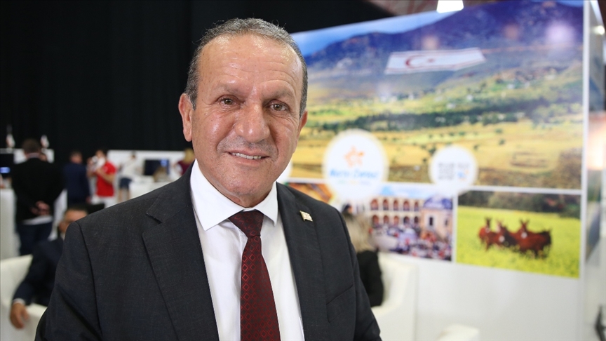 “Kamuda denemeye başladığımız Sıfır Atık Projesi’nin yanında çevre koruyucu diğer tedbirleri de alıyoruz”