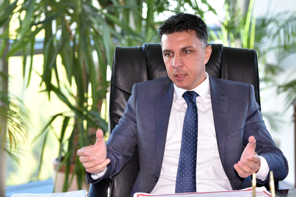 “Giderleri kısma, gelirleri arttırma yönünde atılacak adımlar olacak”