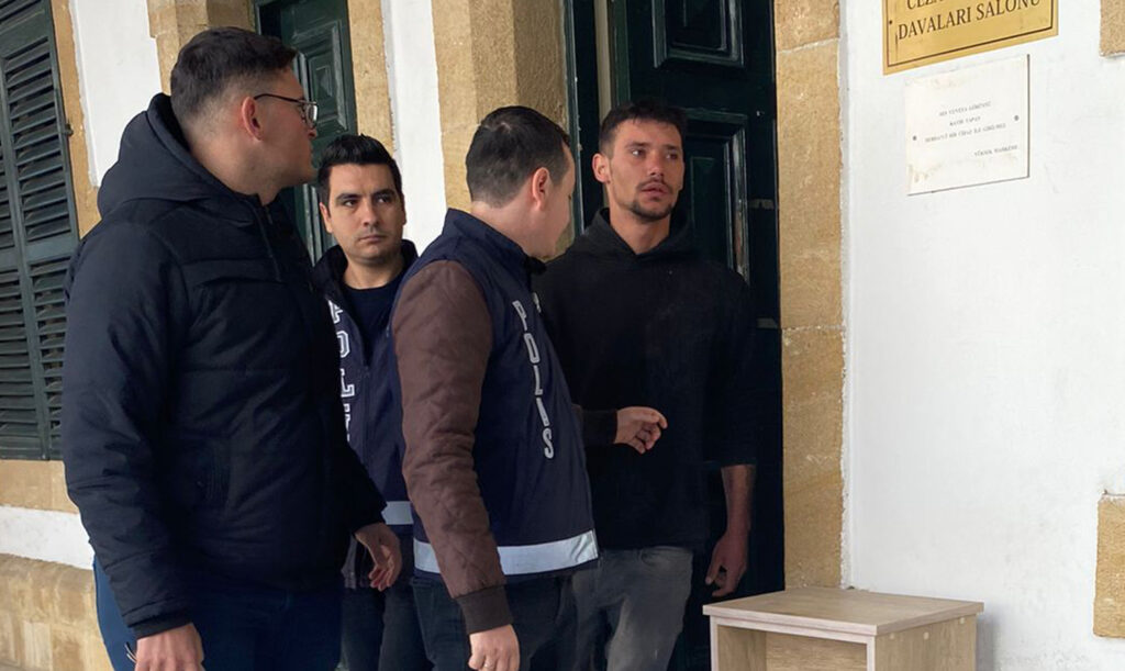 83 tane suç kaydı var!