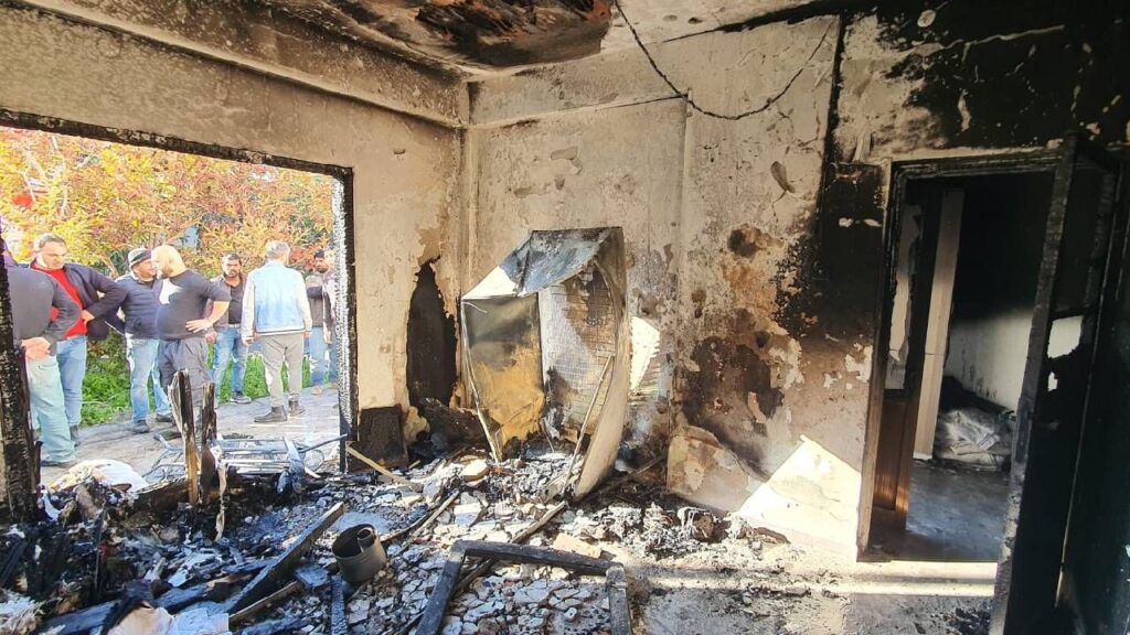 Çatalköy’de bir evin ambarında çıkan yangın zarara neden oldu