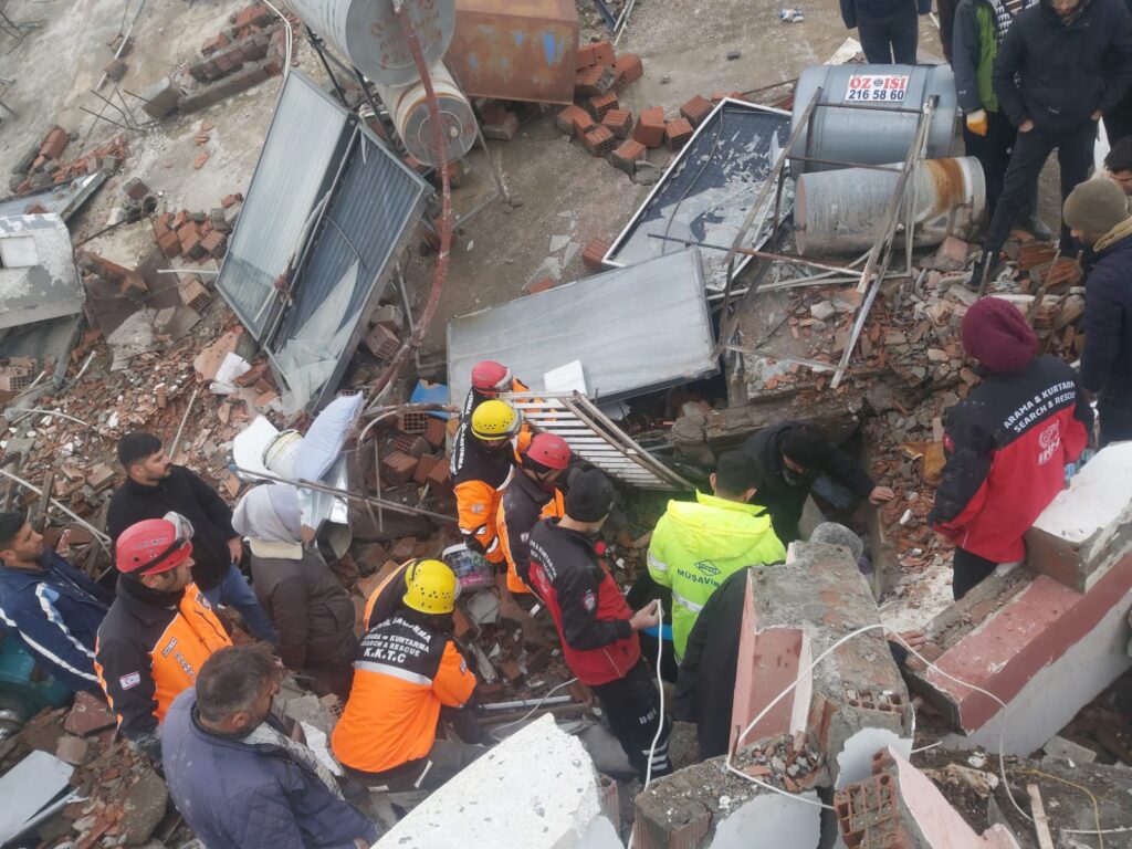 “Velilerle birlikteyiz, onlara destek olmaya çalışıyoruz”