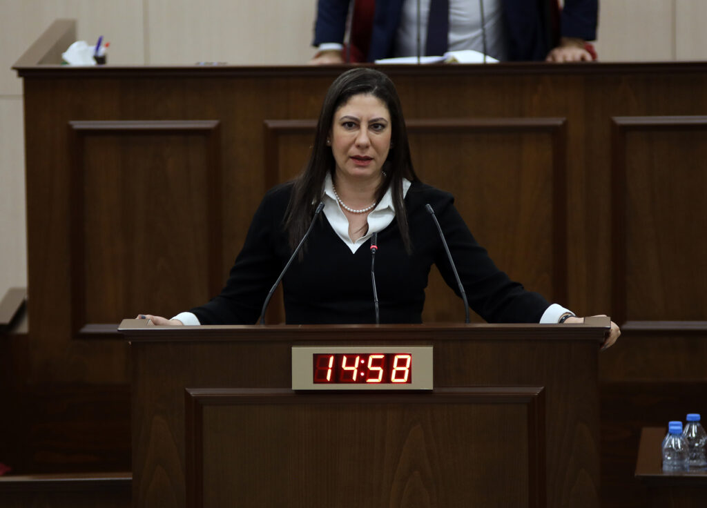“Var olan sorunları çözmezsek işin içinden çıkamayacak bir hale geliyoruz”