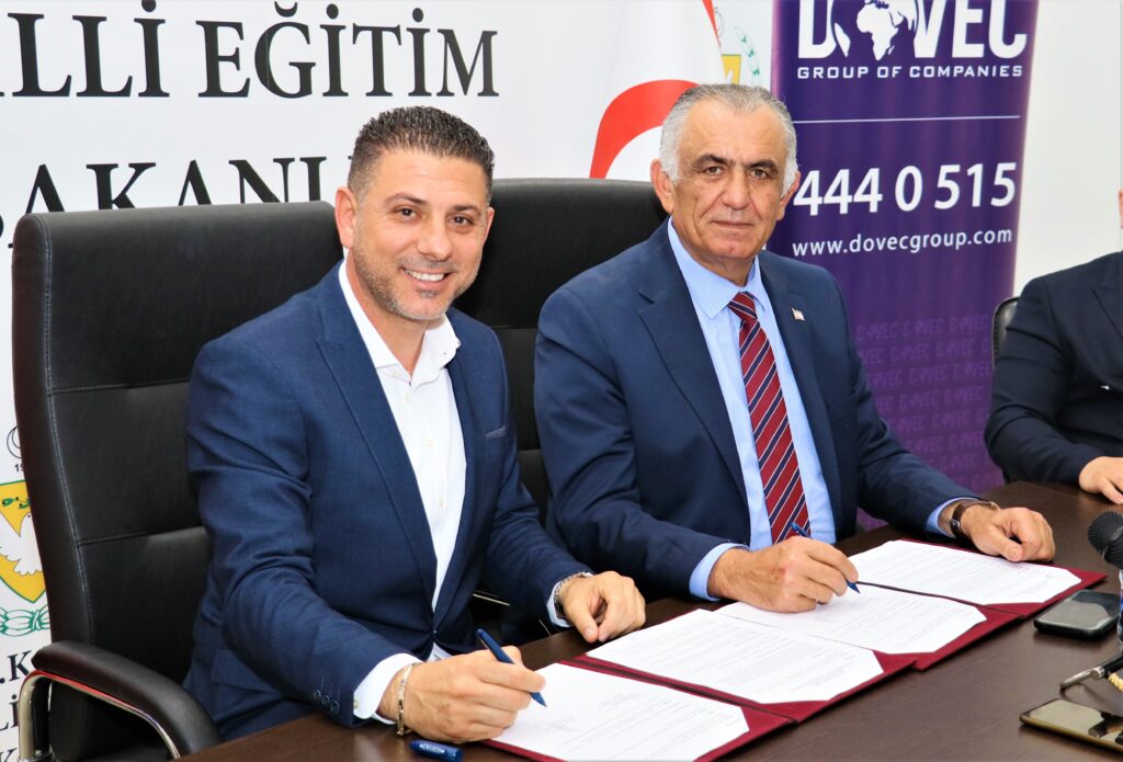 “Kendini bu topraklara ait hisseden insanların eğitime yaptığı katkı, çok önemli ve değerlidir”