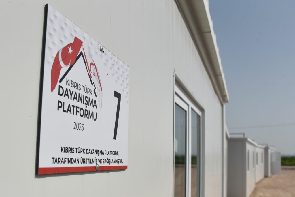 Yaşam evlerinin Türkiye’ye ilk teslimatı bugün yapılıyor