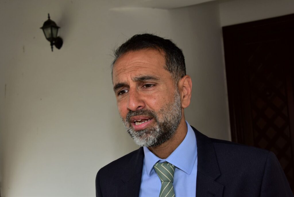 “Yaratıcılık ve iyi niyetle, her iki taraf için de uygun olacak bir şekilde müzakere masasına geri dönülebilmesinin bir yolunu bulabiliriz”