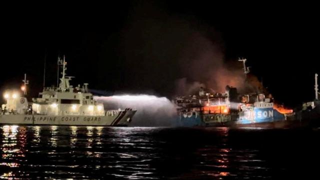 Filipinler’de seyir halindeki feribotta çıkan yangında 31 kişi öldü, 7 kişi kayıp