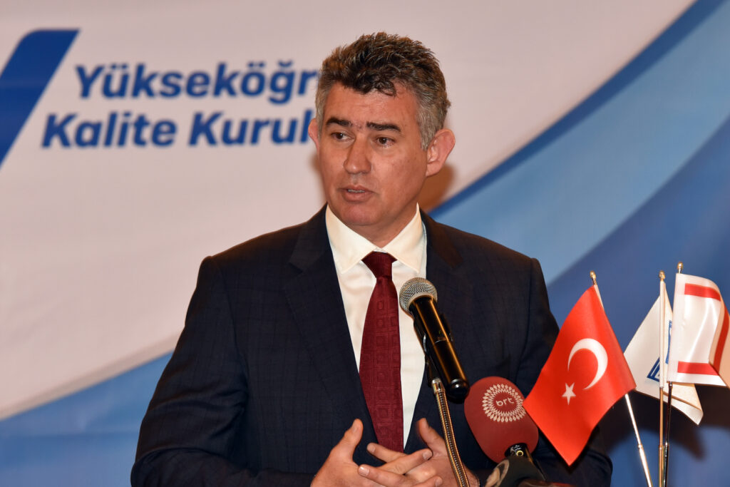 “Üniversiteler taşıyıcı direğimiz”