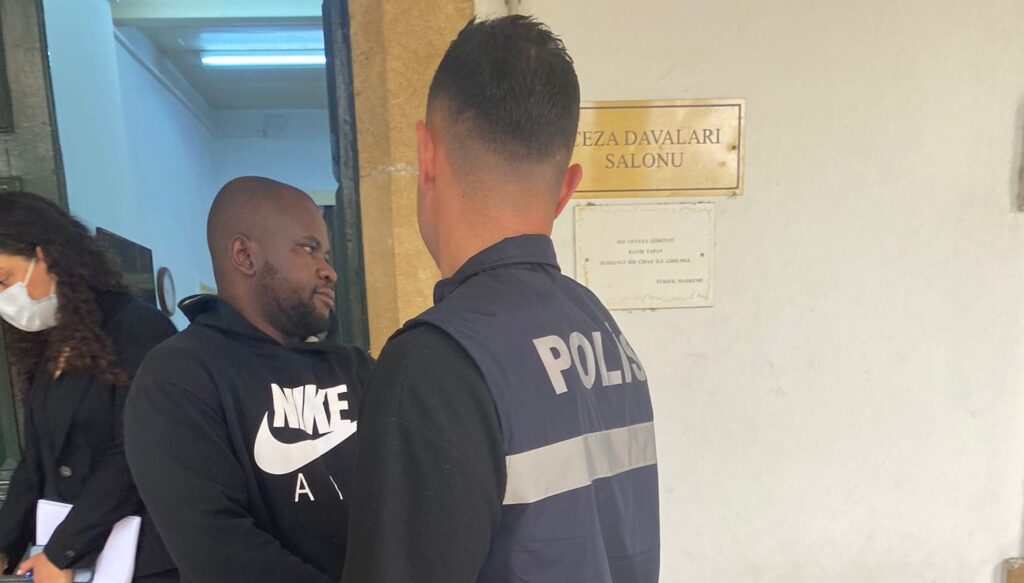 Bir evden 160 bin lira nakit para çalmış!