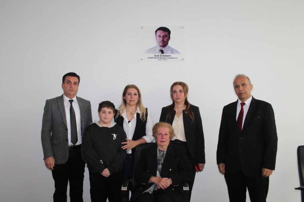 Sait Erkmen’in adı, BTHK Ana Toplantı Salonu’na verildi