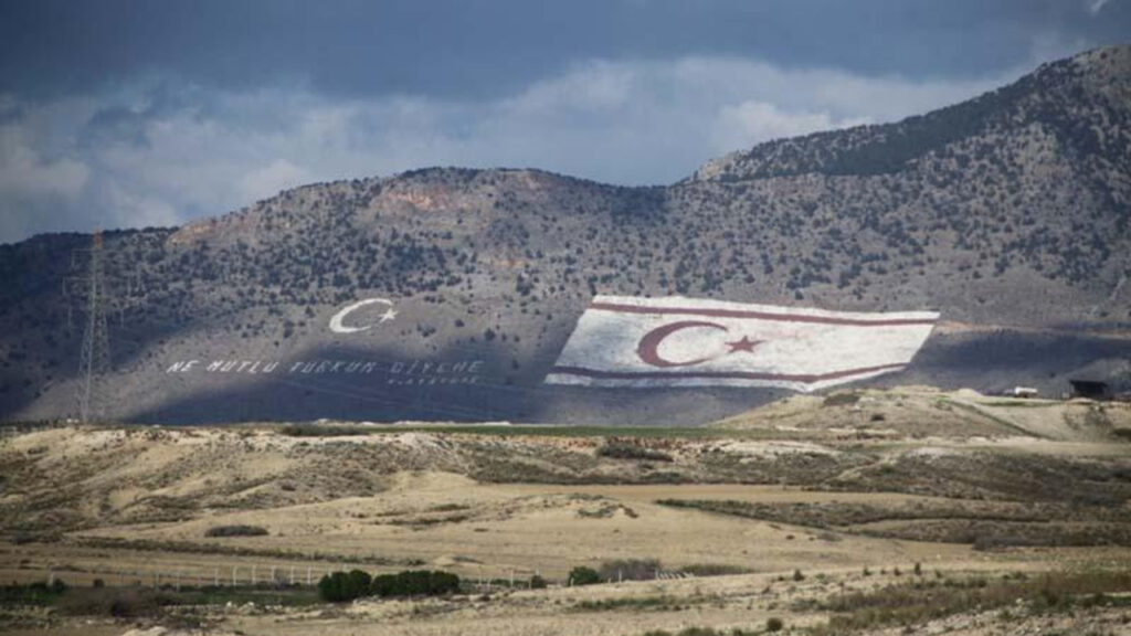 “Cumhurbaşkanımız Tatar’a yapılan saldırı ve protestoyu kınıyoruz”