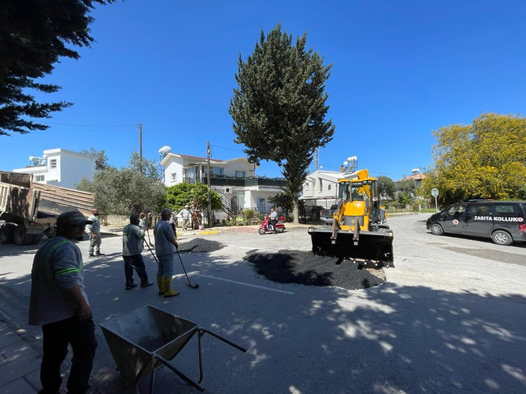 Girne’de yol tamir çalışmaları