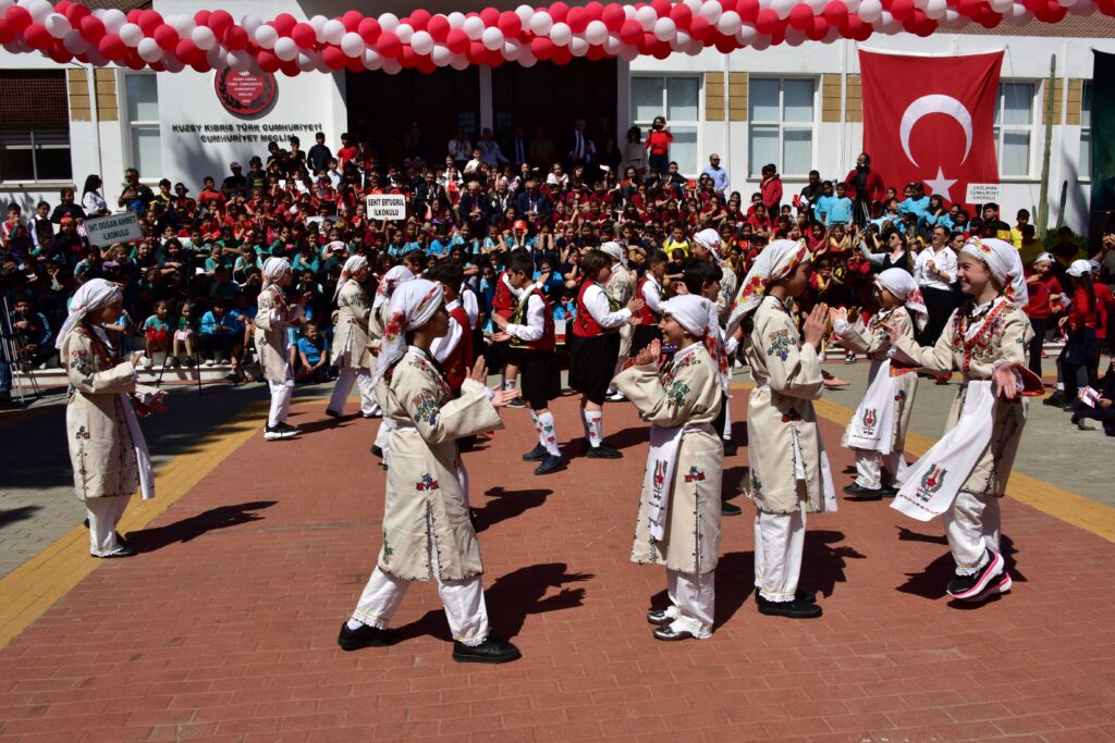 “Milli Eğitim Bakanlığı, Atatürkçü bir nesil yetiştirmeye devam edecektir”