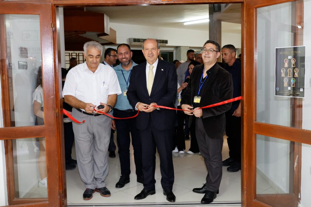 “Cumhurbaşkanlığı olarak sanatın ve sanatçımızın yanında olmaya devam edeceğiz”