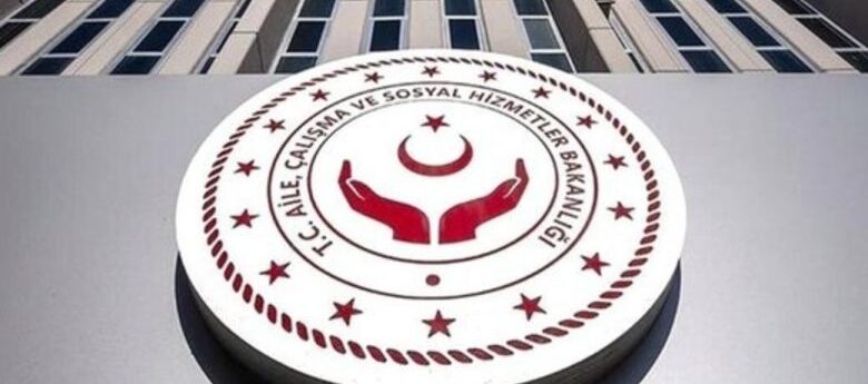 Bakanlıktan, bir kız çocuğunun masada oynatıldığı görüntülere ilişkin açıklama