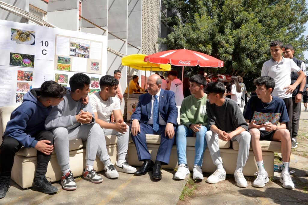 “Ülkemizin daha başarılı noktalara taşınması için dil eğitimi önemlidir”