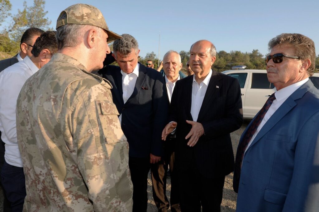 “Yangın KKTC, Güney Kıbrıs ve Türkiye Cumhuriyeti’nin işbirliğiyle söndürüldü”