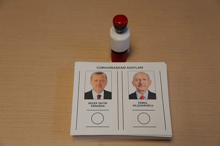 İkinci tur için sınır kapılarında oy verme işlemi başladı