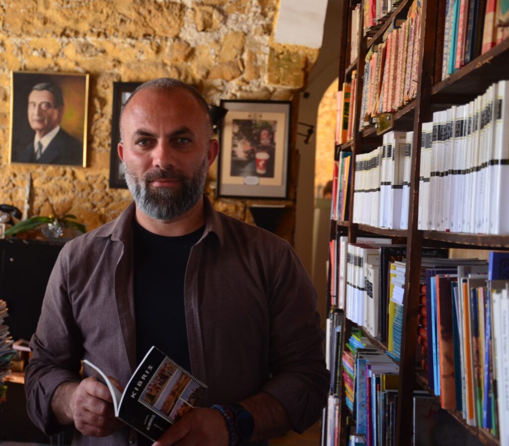 “Öğretmenlerin haklı mücadelesinin yanındayız”